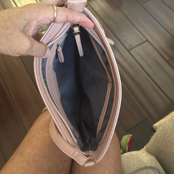 Fossil Floral Crossbody Bag in soft pink/mauve and delicate white/green floral - Picture 2 of 4